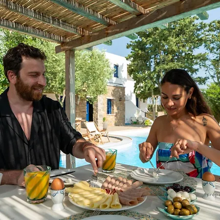 Padma, Agkeria Paros Angairia