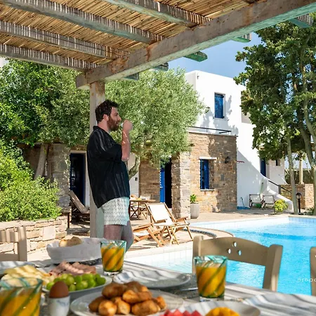 Padma, Agkeria Paros Angairiá