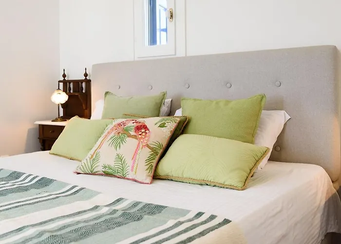 Padma, Agkeria Paros * Angairiá