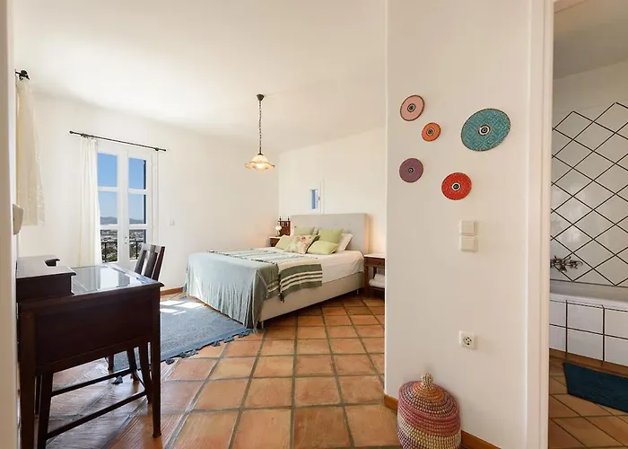 Padma, Agkeria Paros * Angairiá